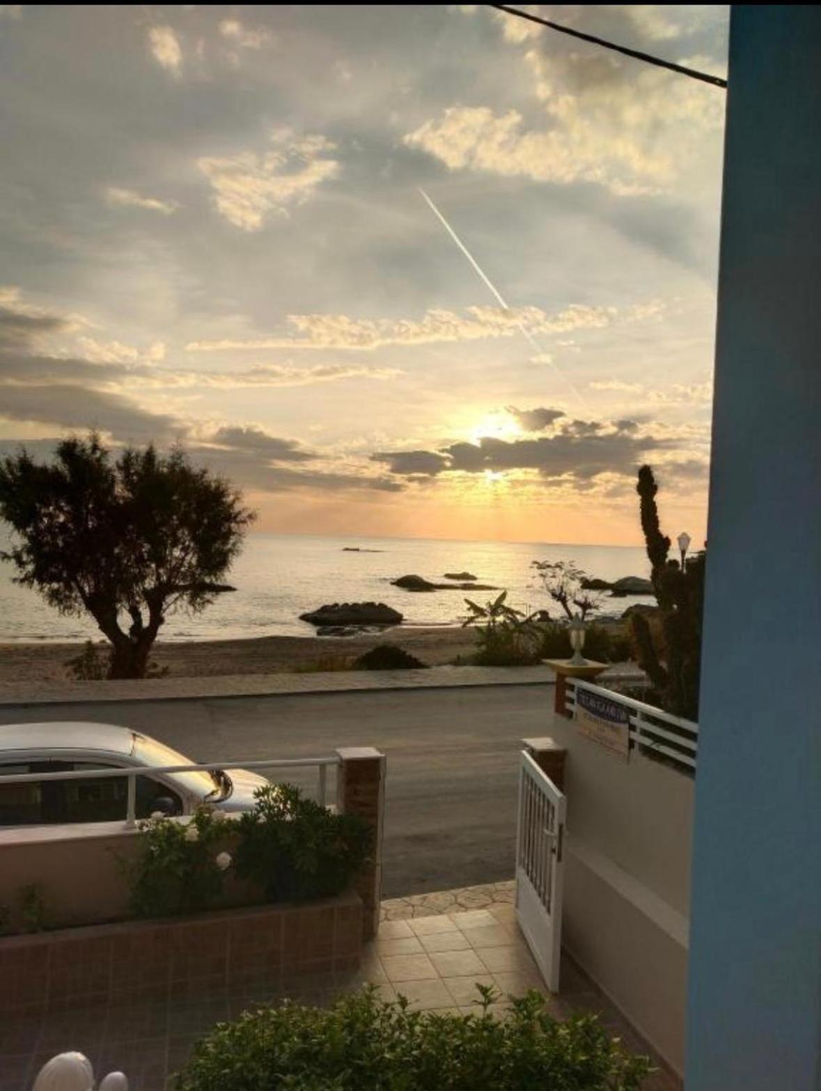 Stegna Sea & Sun Hotel อาร์คานเยโลส ภายนอก รูปภาพ